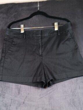 LOFT Black High-Waist Tailored Shorts. Riviera Short. Classic Cut.